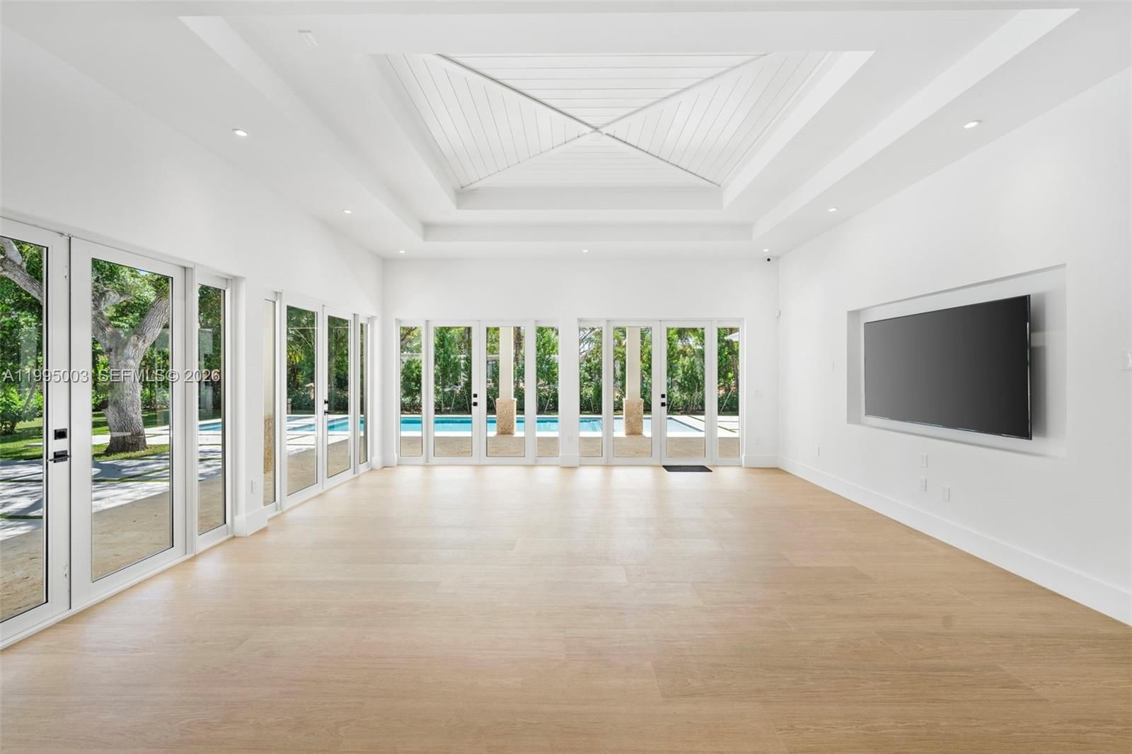 Real estate property located at 7900 118th St, Miami-dade, Suniland Estates 1st Addn, Pinecrest, FL