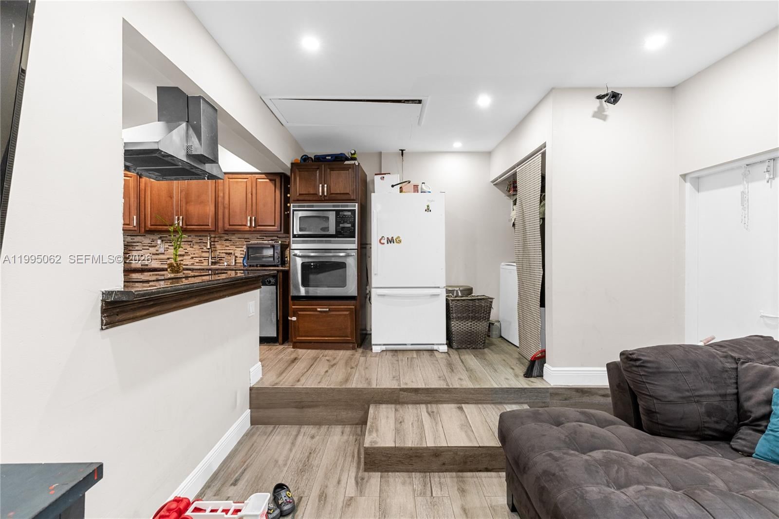 Real estate property located at 6330 Funston St, Broward, Beverly Park, Hollywood, FL