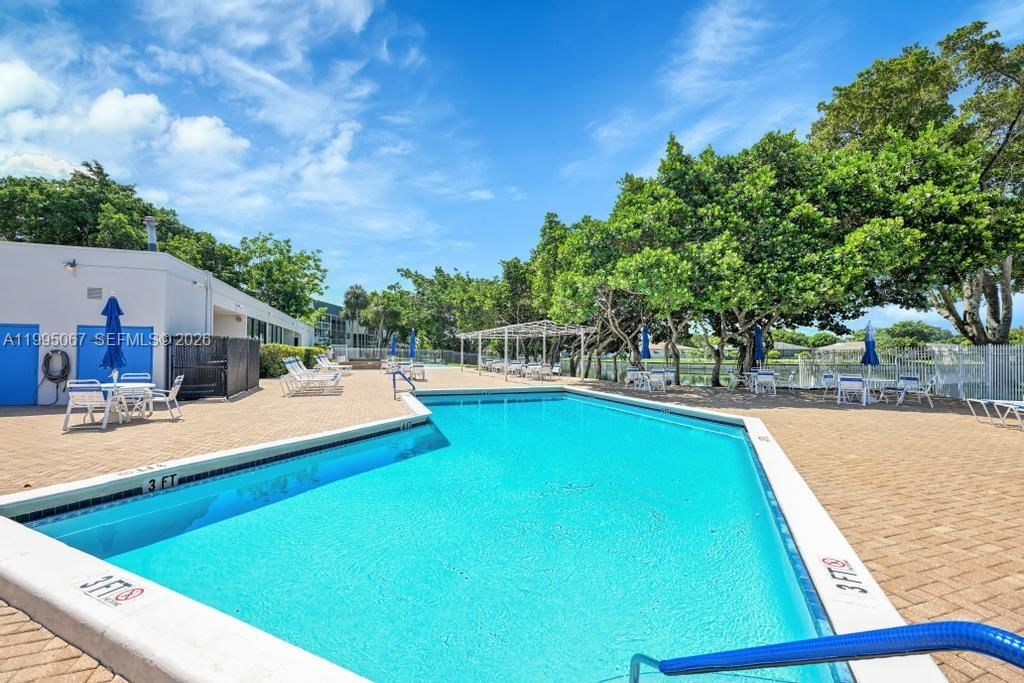 Real estate property located at 9150 Lime Bay Blvd #110, Broward, Lime Bay Condominium 6, Tamarac, FL