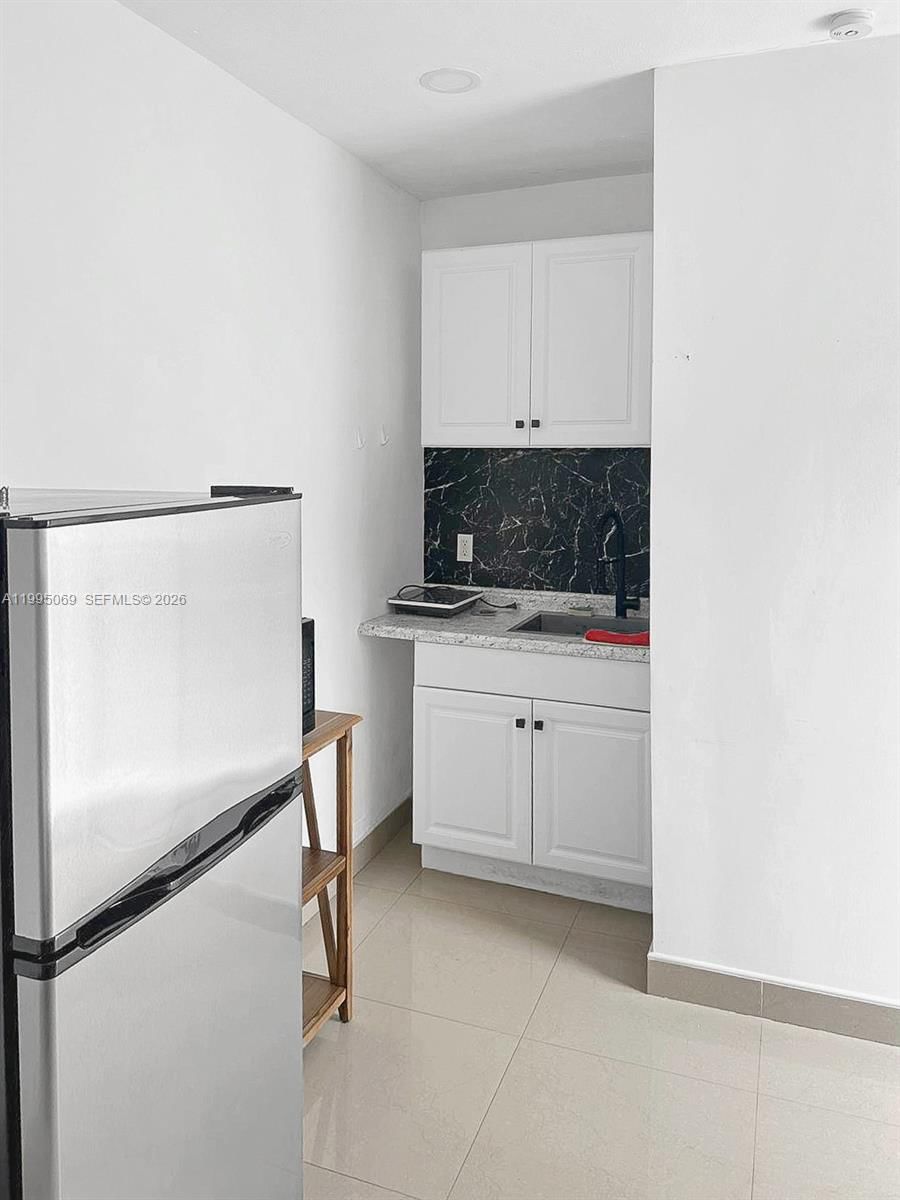 Real estate property located at 2330 6th Ct, Miami-dade, Seminola City Sec 2, Hialeah, FL