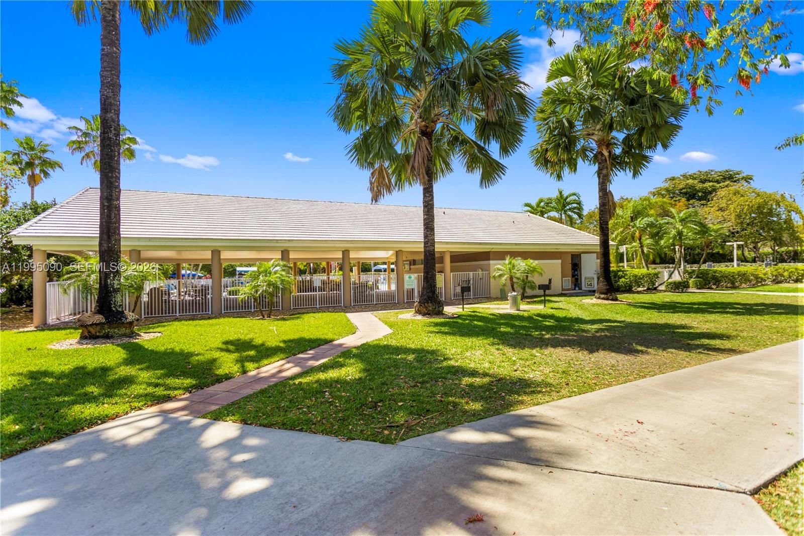 Real estate property located at 7676 Trent Dr #308, Broward, Trent Condominium E, Tamarac, FL