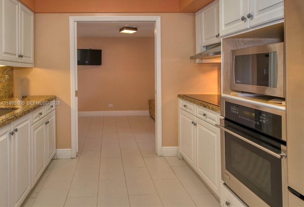 Real estate property located at 1800 114th St #401, Miami-dade, Cricket Club Condo, Miami, FL