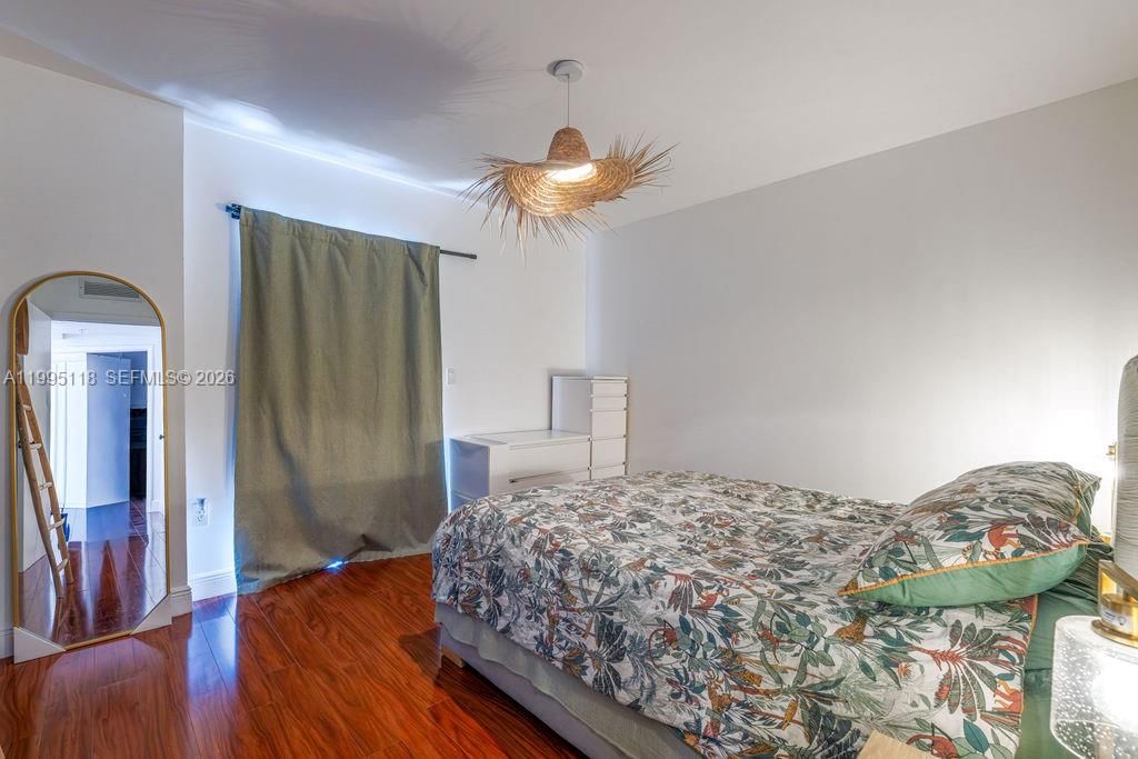 Real estate property located at 2740 28th Ter #705, Miami-dade, Villaggio In The Grove To, Miami, FL