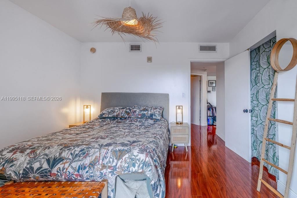 Real estate property located at 2740 28th Ter #705, Miami-dade, Villaggio In The Grove To, Miami, FL