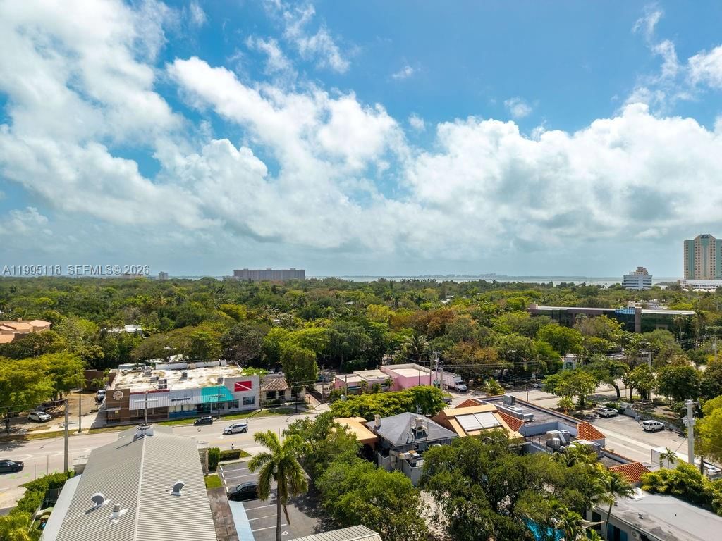 Real estate property located at 2740 28th Ter #705, Miami-dade, Villaggio In The Grove To, Miami, FL