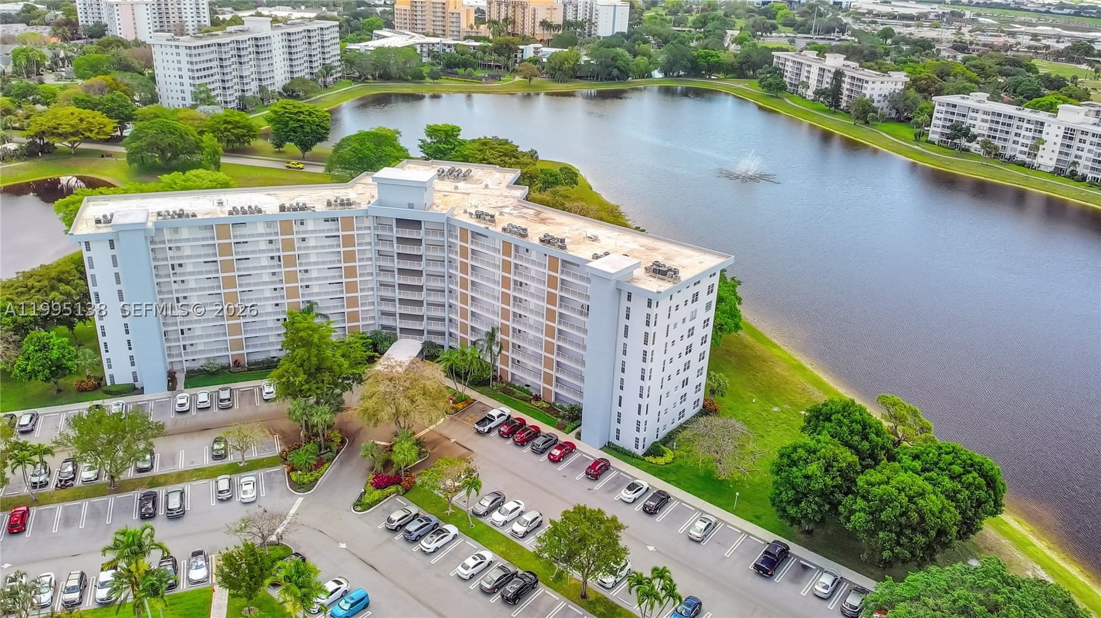 Real estate property located at 3010 Course Dr #104, Broward, No 38 Palm-aire Country C, Pompano Beach, FL