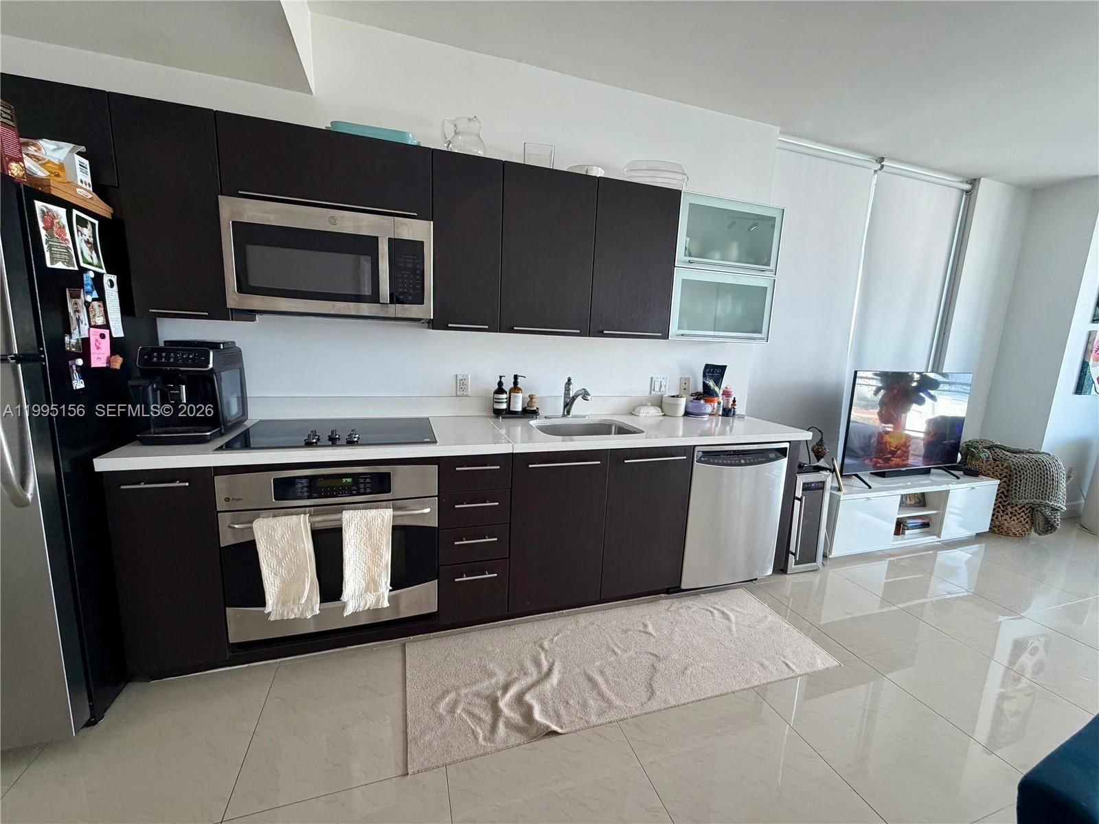 Real estate property located at 90 3RD STREET #2112, Miami-dade, The Ivy Condo, Miami, FL