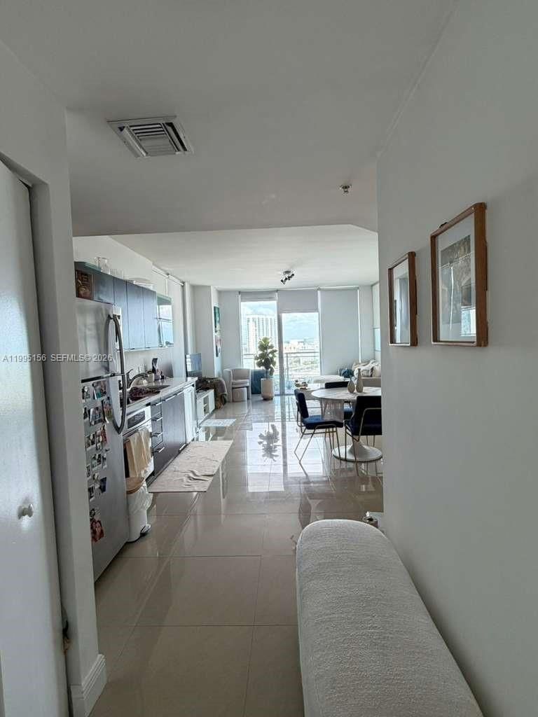 Real estate property located at 90 3RD STREET #2112, Miami-dade, The Ivy Condo, Miami, FL