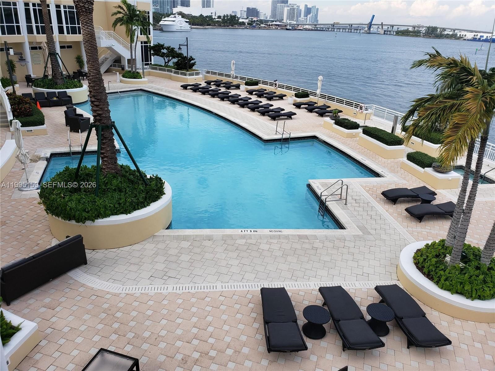 Real estate property located at 808 Brickell Key Dr #2002, Miami-dade, Two Tequesta Point Condo, Miami, FL