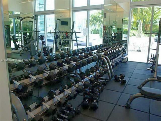 Real estate property located at 90 3RD STREET #1809, Miami-dade, The Ivy Condo, Miami, FL