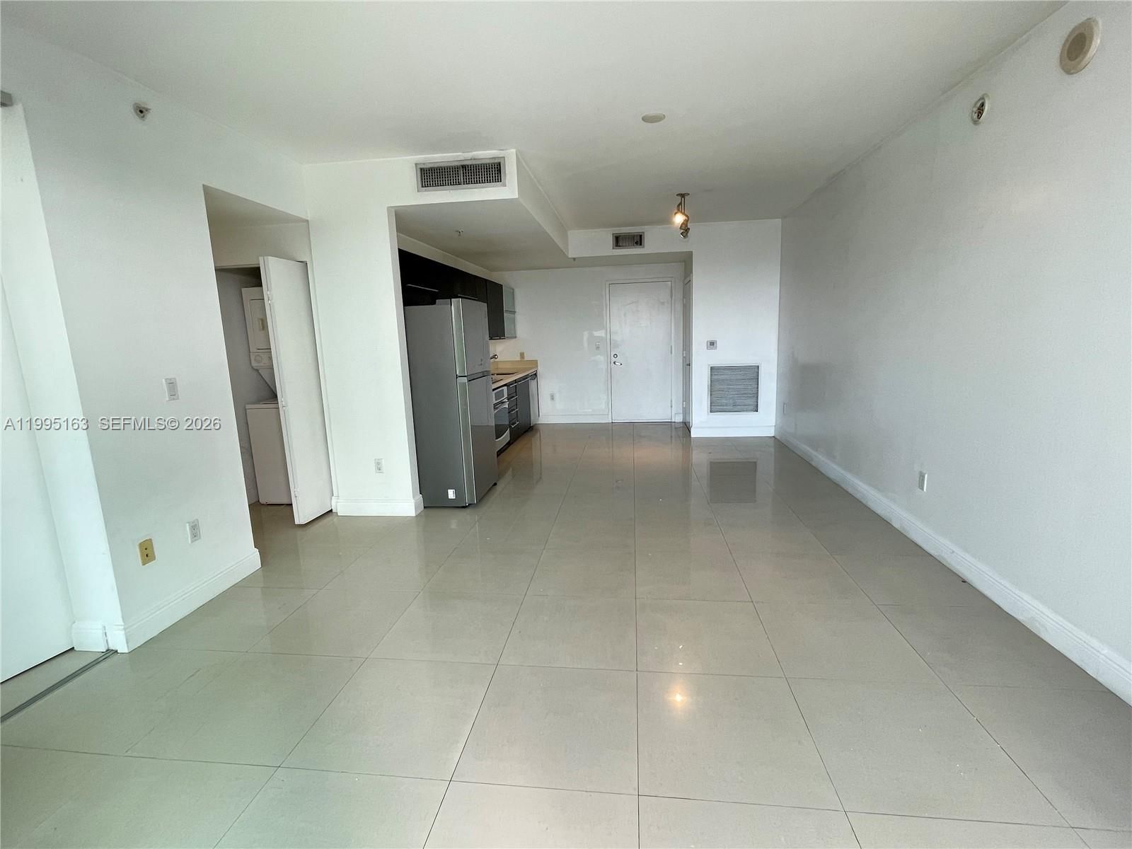 Real estate property located at 90 3RD STREET #1809, Miami-dade, The Ivy Condo, Miami, FL