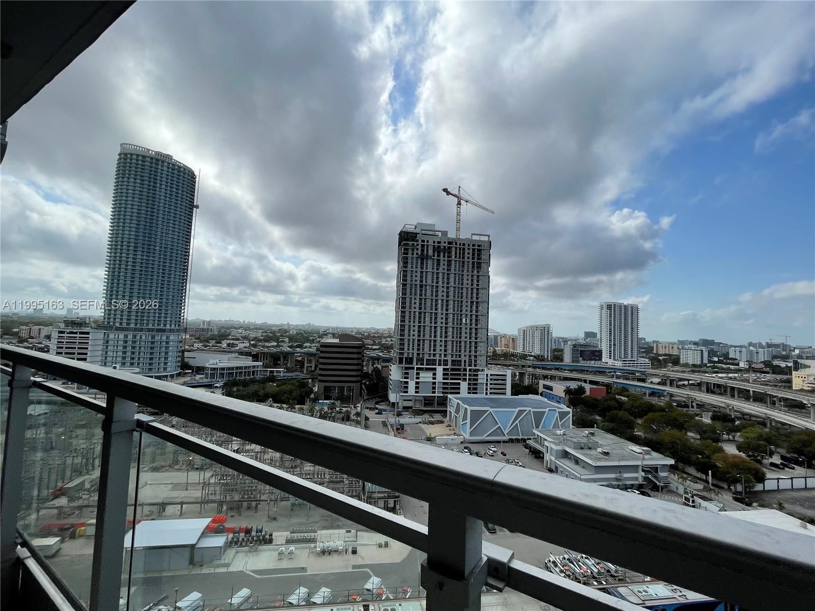 Real estate property located at 90 3RD STREET #1809, Miami-dade, The Ivy Condo, Miami, FL