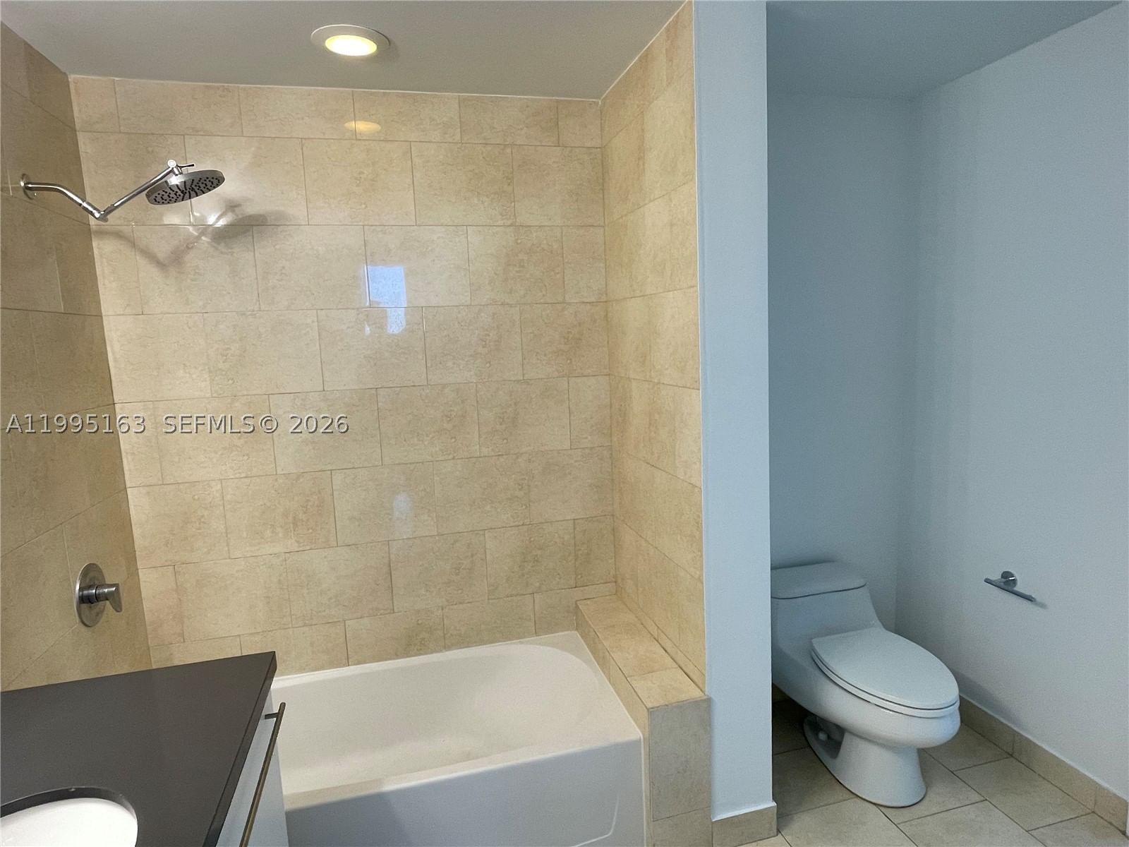 Real estate property located at 90 3RD STREET #1809, Miami-dade, The Ivy Condo, Miami, FL