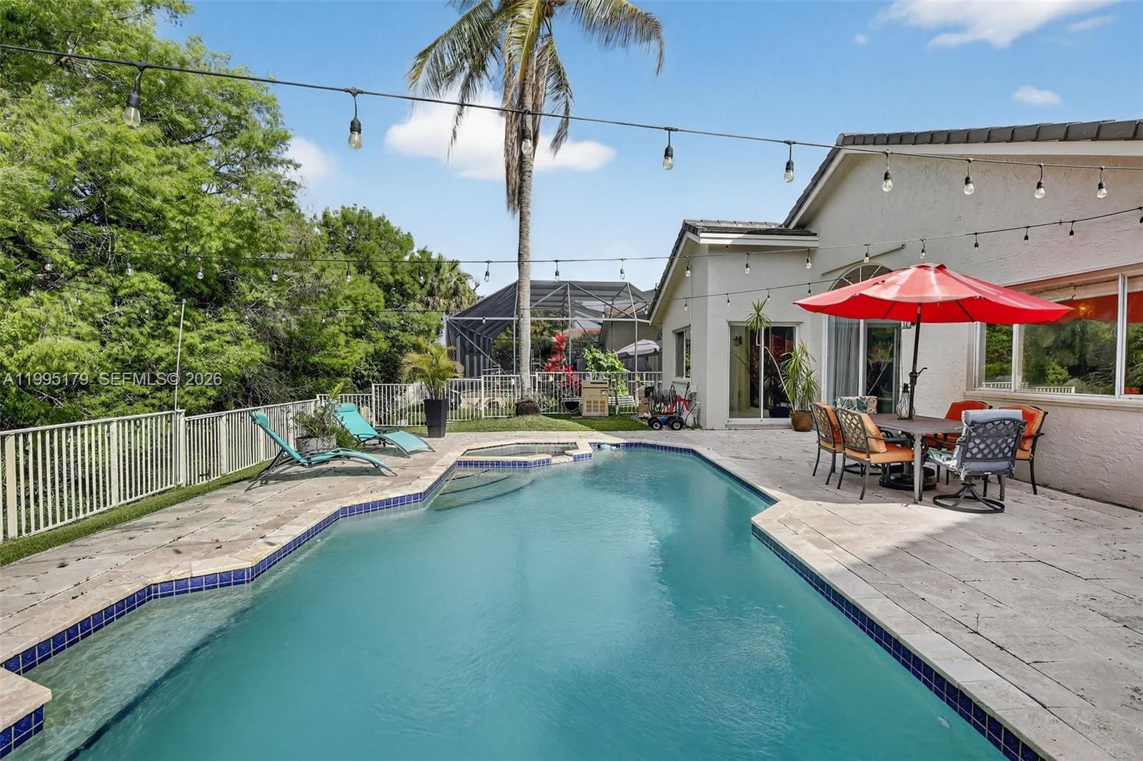 Real estate property located at 284 180th Ave, Broward, Silver Lakes At Pembroke, Pembroke Pines, FL