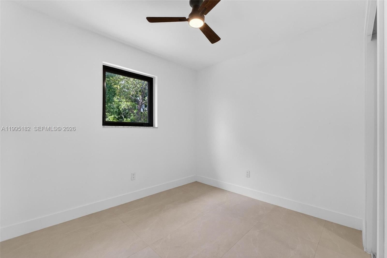 Real estate property located at 11530 138th St, Miami-dade, Replat Of Portions Of Ric, Miami, FL