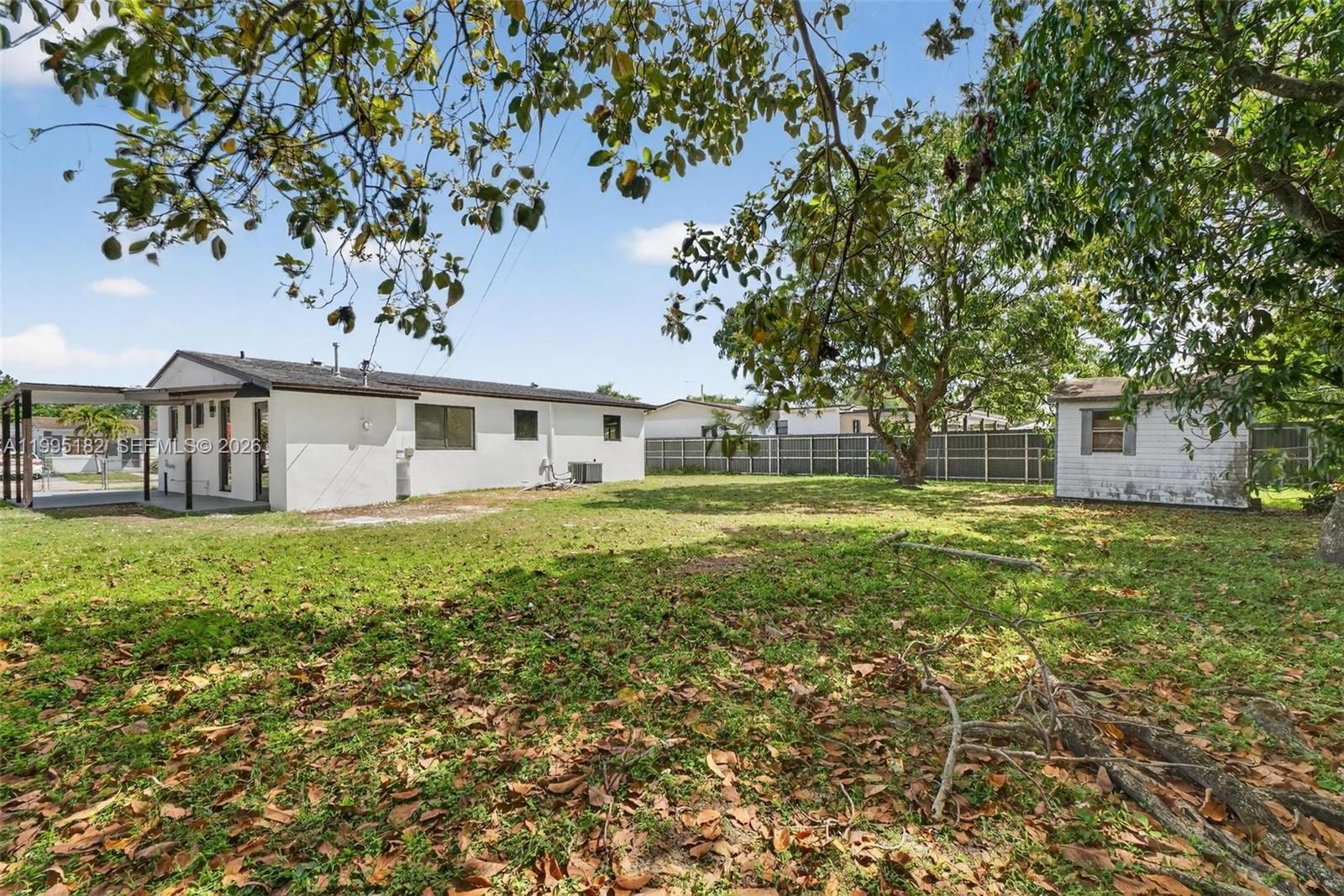 Real estate property located at 11530 138th St, Miami-dade, Replat Of Portions Of Ric, Miami, FL