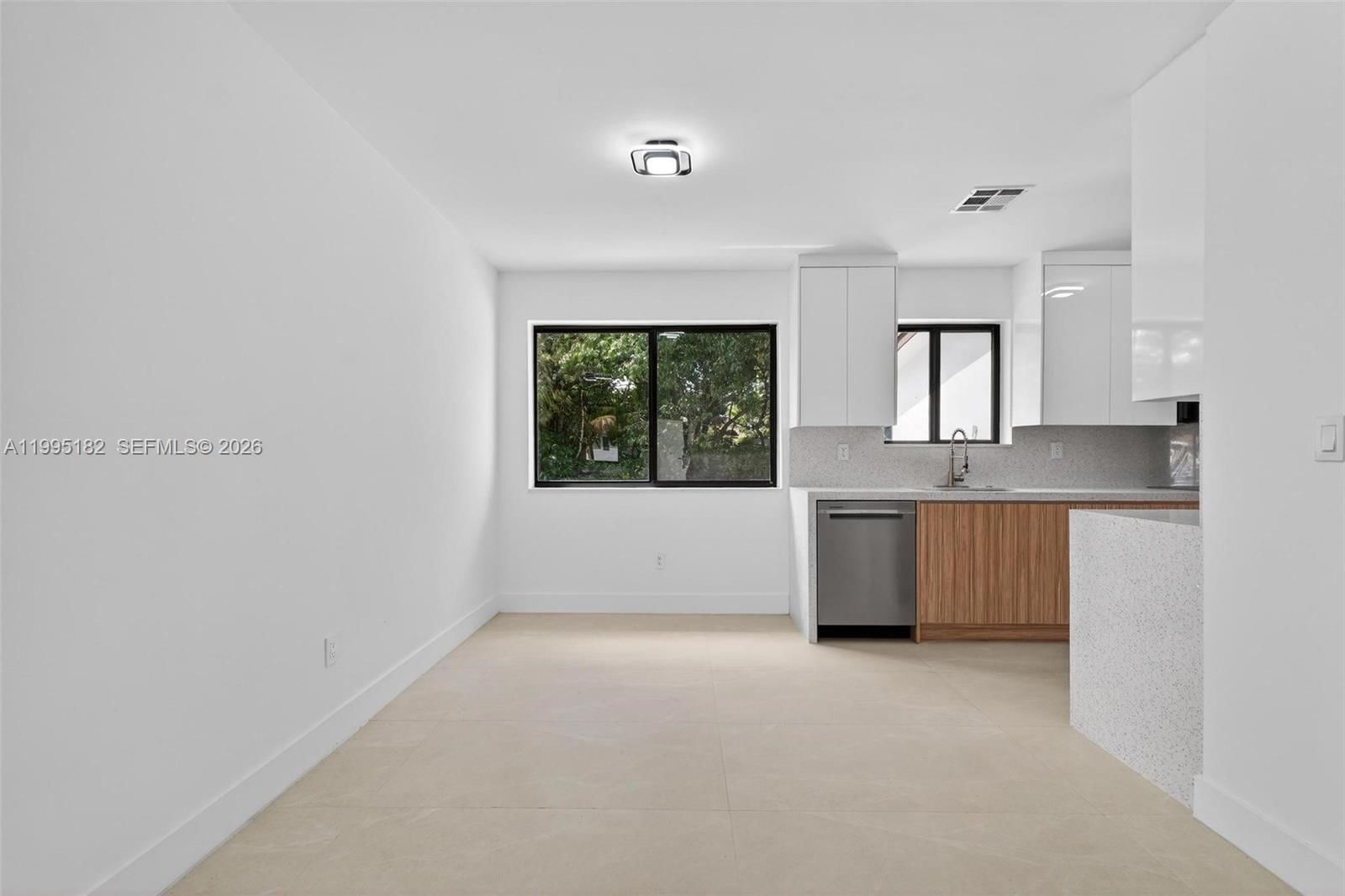 Real estate property located at 11530 138th St, Miami-dade, Replat Of Portions Of Ric, Miami, FL