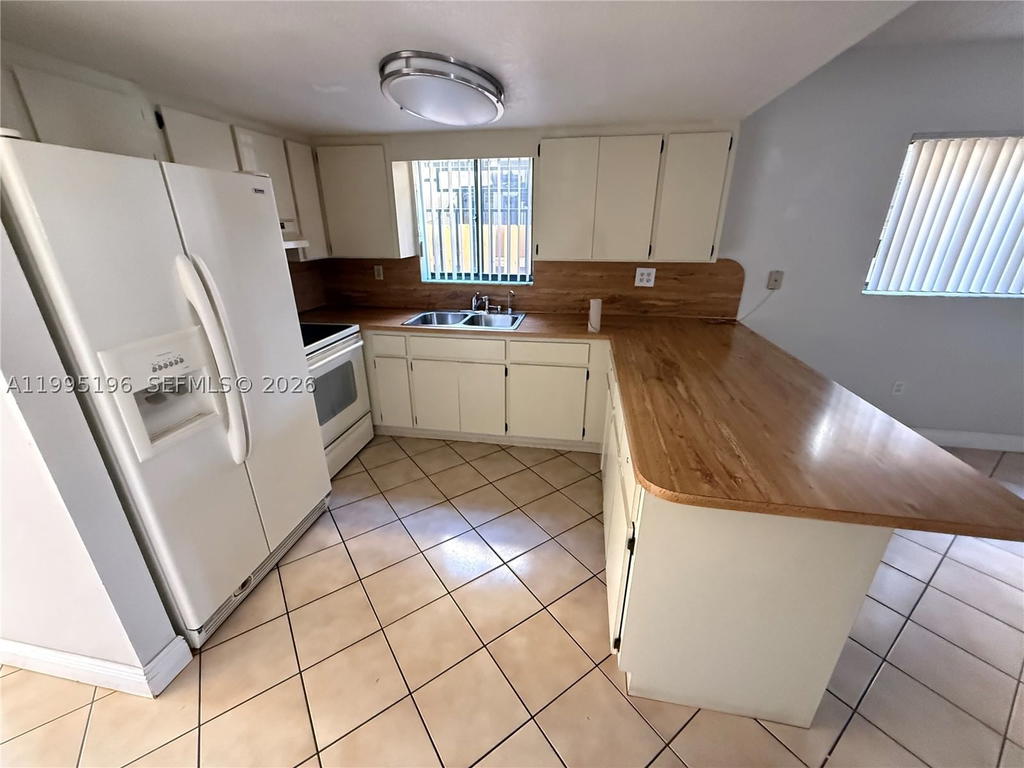 Real estate property located at 4191 18 Ave #4191, Miami-dade, Espana Villas Condo, Hialeah, FL