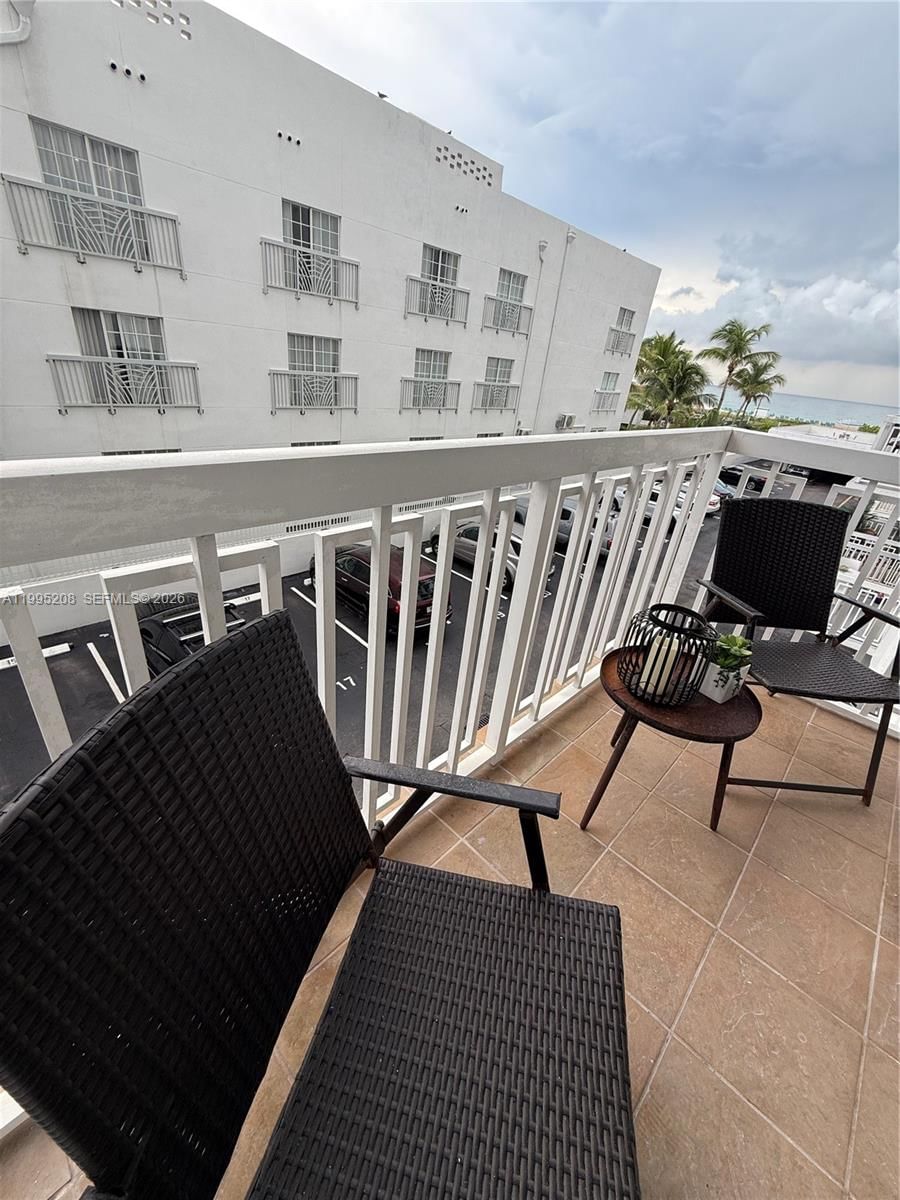 Real estate property located at 401 Ocean Dr #324, Miami-dade, The Presidential Condo, Miami Beach, FL
