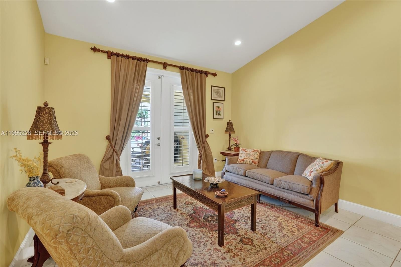 Real estate property located at 6462 93rd Pl, Miami-dade, Millenium Sub, Miami, FL