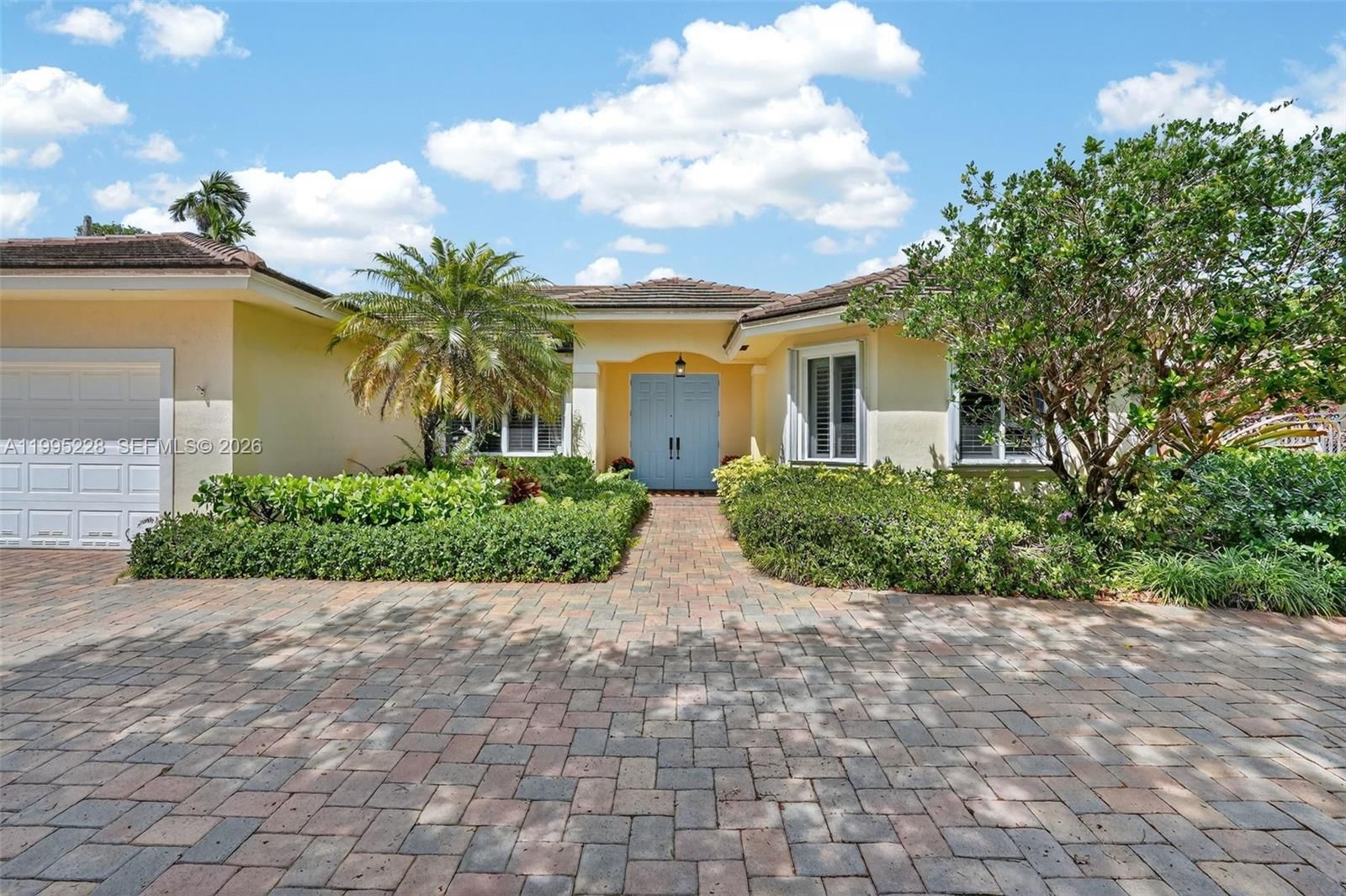 Real estate property located at 6462 93rd Pl, Miami-dade, Millenium Sub, Miami, FL