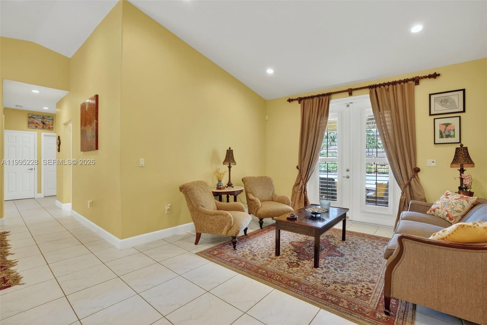 Real estate property located at 6462 93rd Pl, Miami-dade, Millenium Sub, Miami, FL