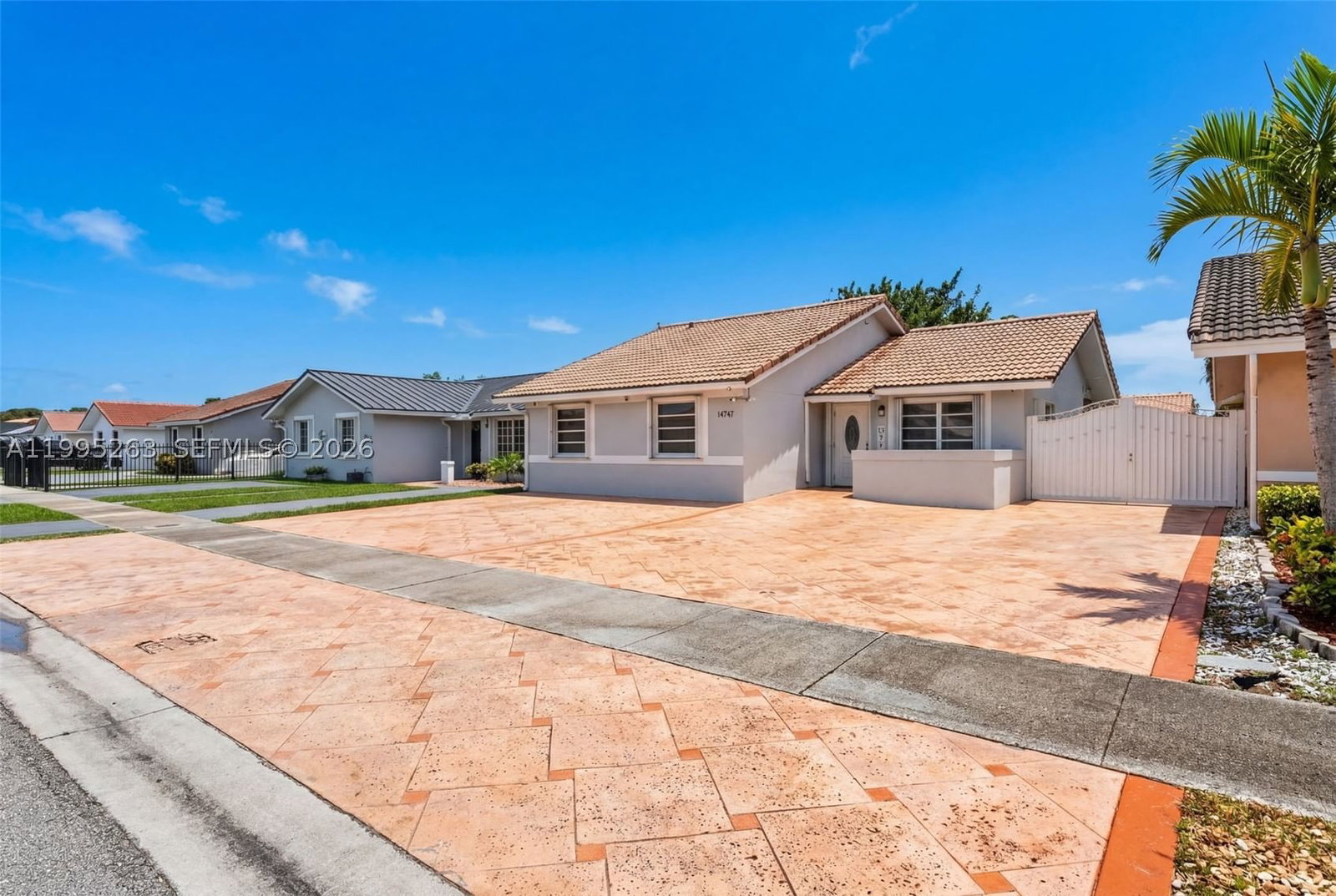 Real estate property located at 14747 82nd St, Miami-dade, Kendale Royal Amend, Miami, FL