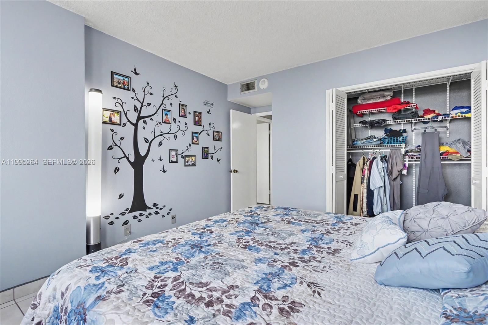 Real estate property located at 4200 Hillcrest Dr #700, Broward, Hillcrest East No 24 Cond, Hollywood, FL