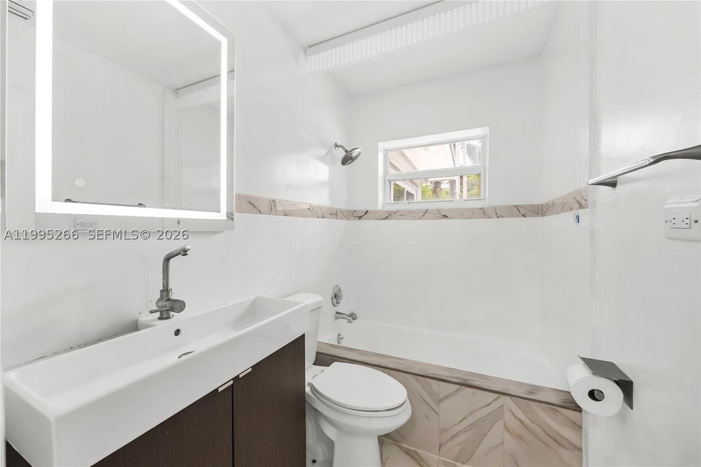Real estate property located at 1435 Johnson St, Broward, Hollywood Country Club Di, Hollywood, FL