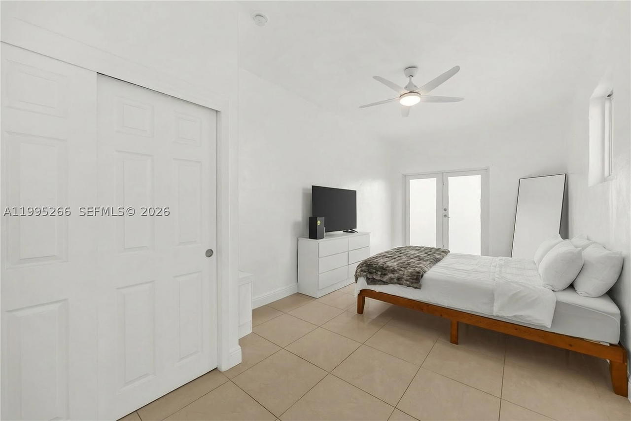 Real estate property located at 1435 Johnson St, Broward, Hollywood Country Club Di, Hollywood, FL