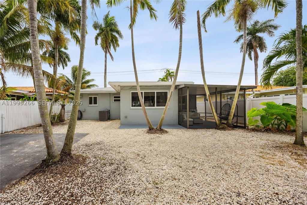 Real estate property located at 1435 Johnson St, Broward, Hollywood Country Club Di, Hollywood, FL