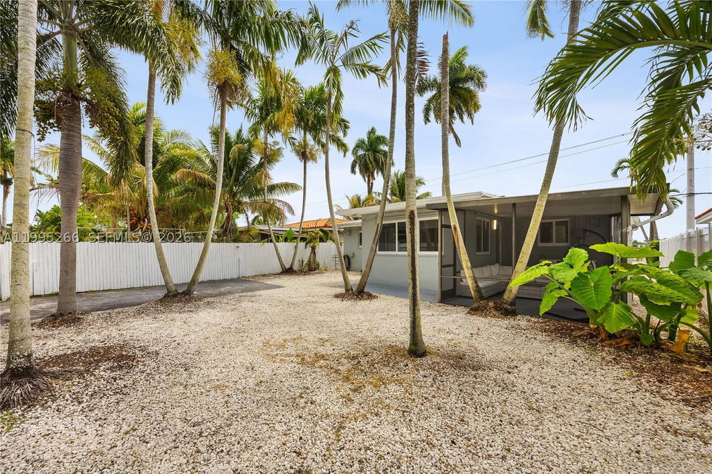 Real estate property located at 1435 Johnson St, Broward, Hollywood Country Club Di, Hollywood, FL