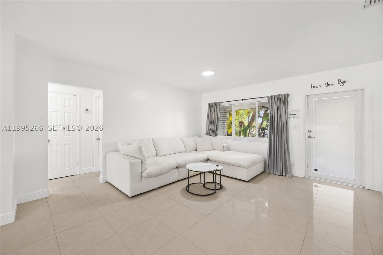 Real estate property located at 1435 Johnson St, Broward, Hollywood Country Club Di, Hollywood, FL