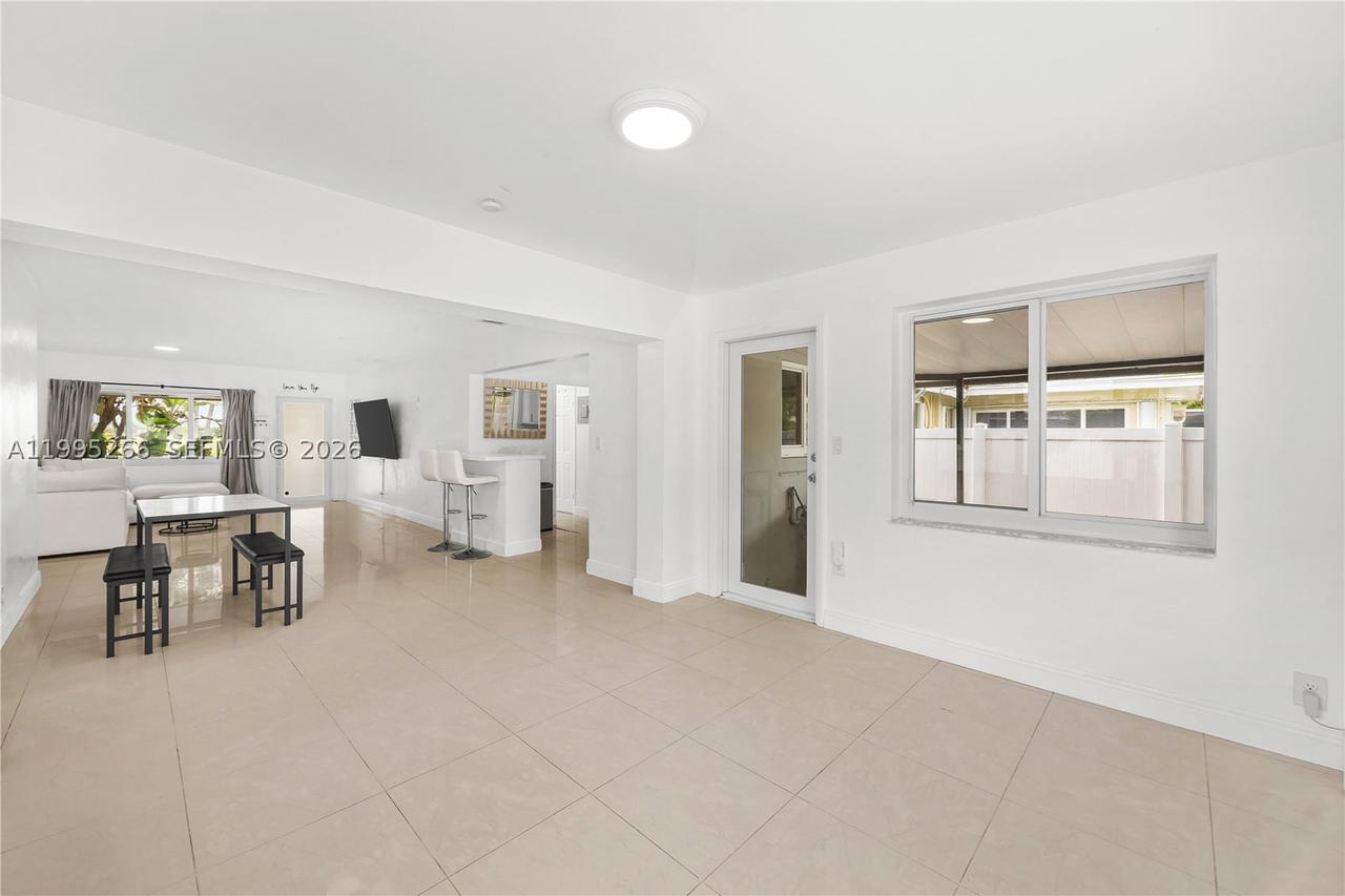 Real estate property located at 1435 Johnson St, Broward, Hollywood Country Club Di, Hollywood, FL