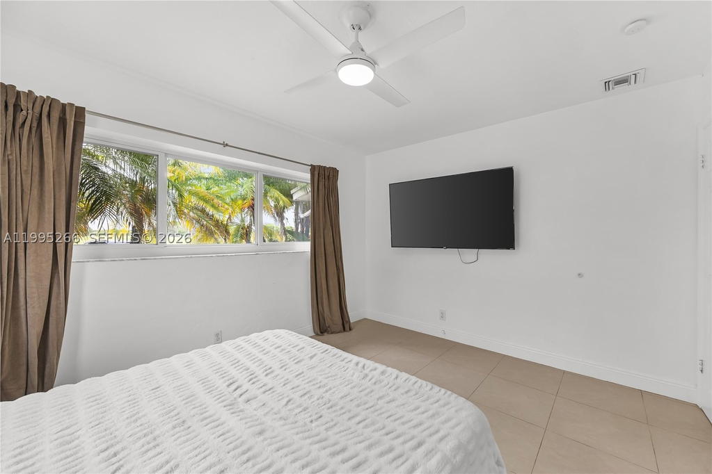 Real estate property located at 1435 Johnson St, Broward, Hollywood Country Club Di, Hollywood, FL