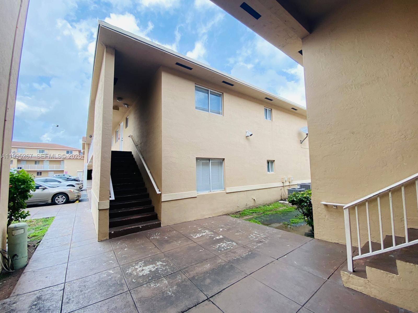 Real estate property located at 3021 76th St C-203, Miami-dade, Villa Veranda Condo, Hialeah, FL