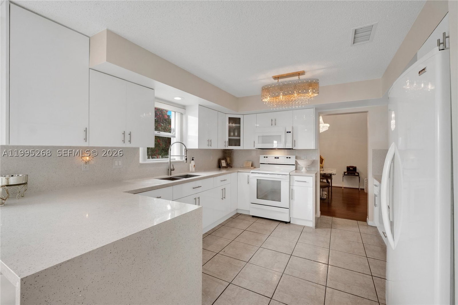 Real estate property located at 9800 Glacier Dr, Broward, River Run, Miramar, FL