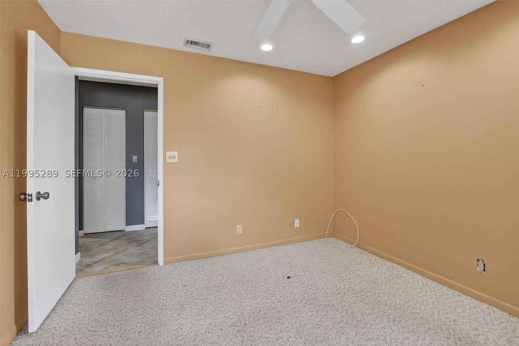 Real estate property located at 6141 Sunny Pointe Cir, Palm Beach, Huntington Pointe, Delray Beach, FL