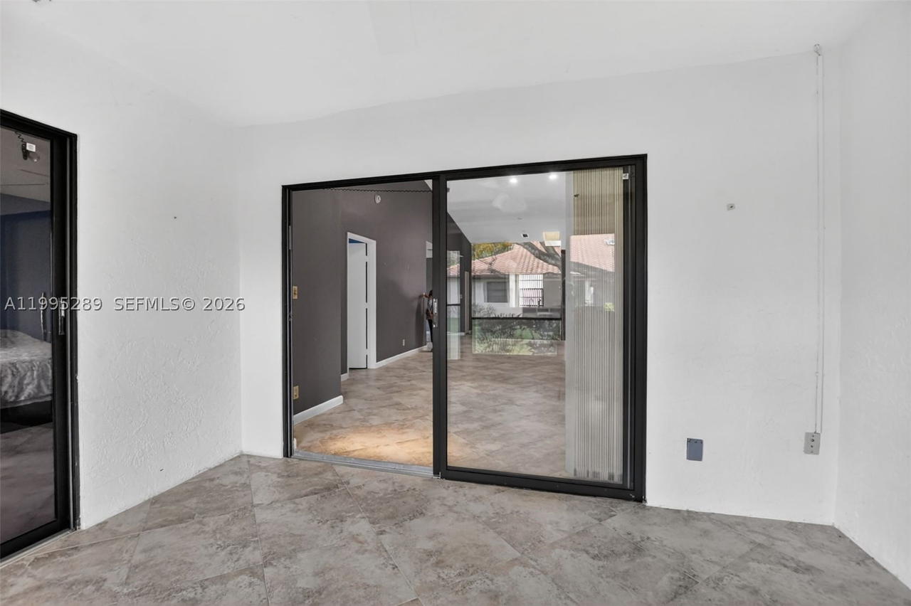 Real estate property located at 6141 Sunny Pointe Cir, Palm Beach, Huntington Pointe, Delray Beach, FL