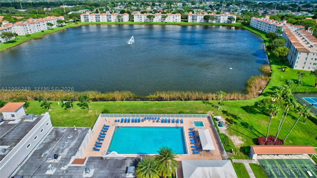 Real estate property located at 6141 Sunny Pointe Cir, Palm Beach, Huntington Pointe, Delray Beach, FL