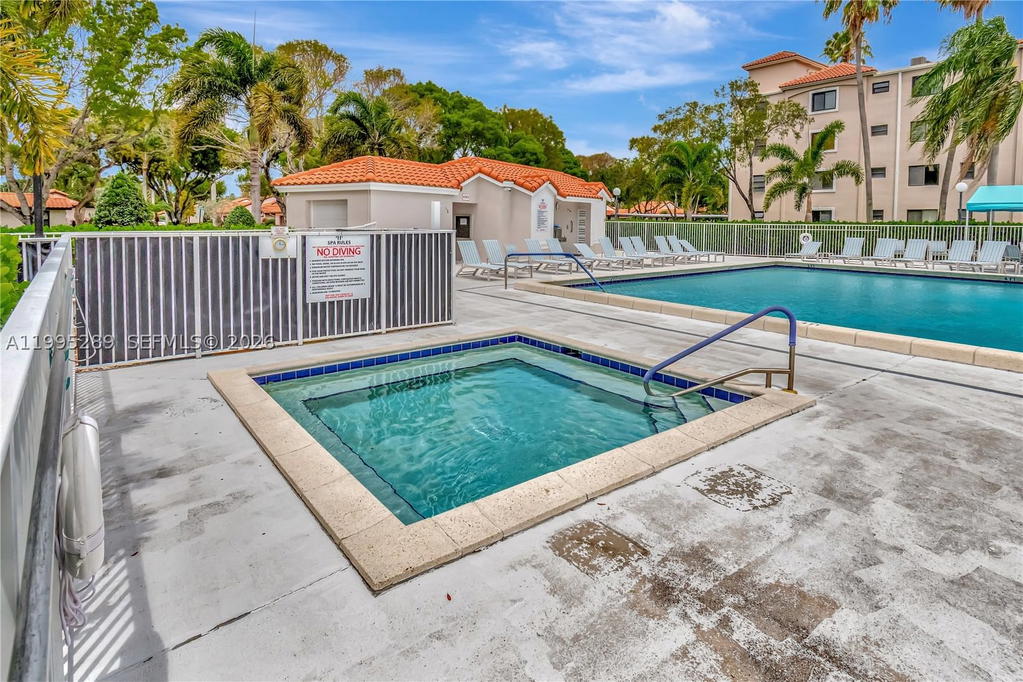 Real estate property located at 6141 Sunny Pointe Cir, Palm Beach, Huntington Pointe, Delray Beach, FL