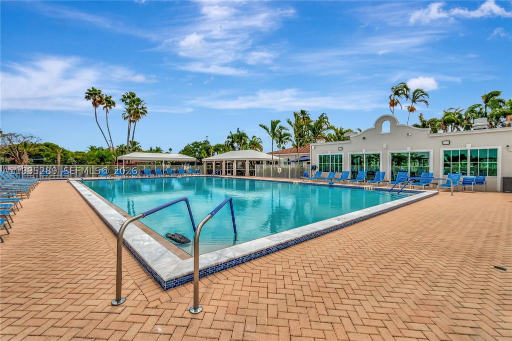Real estate property located at 6141 Sunny Pointe Cir, Palm Beach, Huntington Pointe, Delray Beach, FL