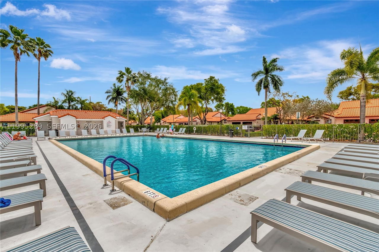 Real estate property located at 6141 Sunny Pointe Cir, Palm Beach, Huntington Pointe, Delray Beach, FL