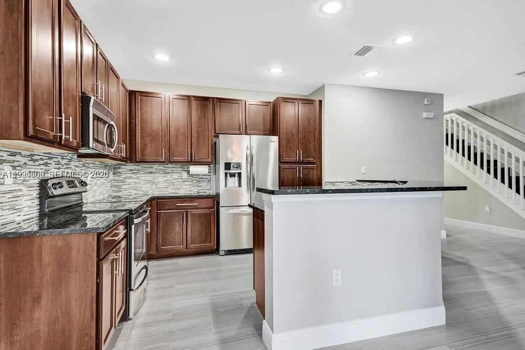 Real estate property located at 4749 Grand Cypress Cir N, Broward, Grand Cypress Replat, Coconut Creek, FL