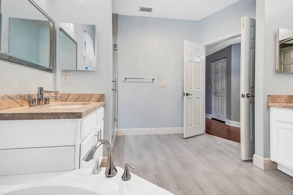 Real estate property located at 4749 Grand Cypress Cir N, Broward, Grand Cypress Replat, Coconut Creek, FL