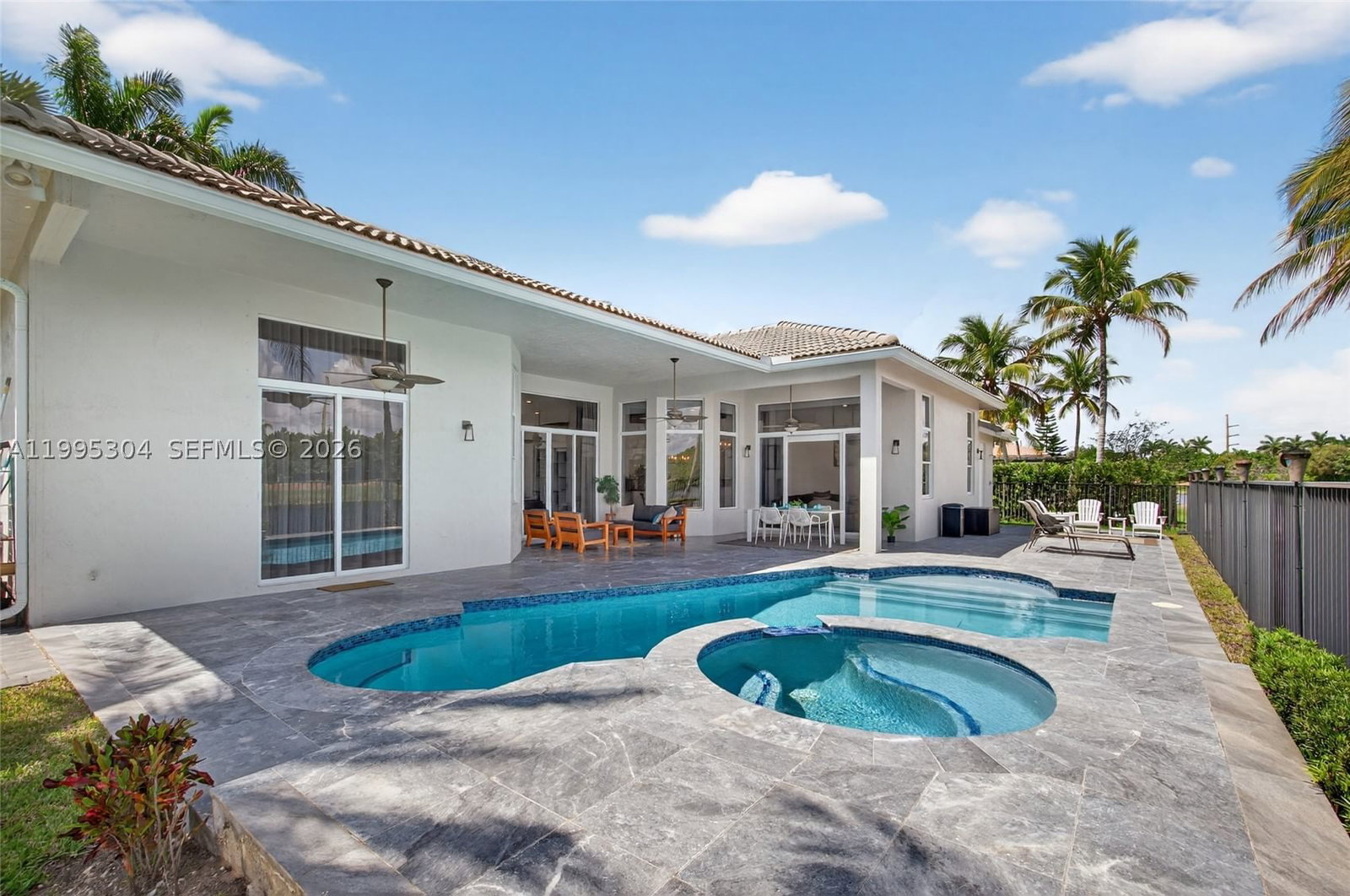Real estate property located at 1396 Victoria Isle Dr, Broward, Sector 7-parcel W, Weston, FL