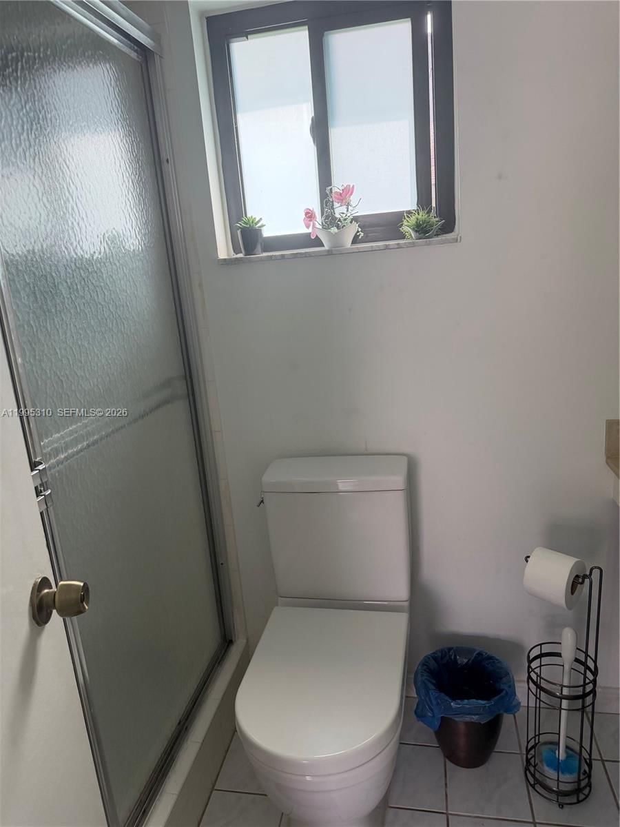Real estate property located at 10669 113th Pl #84W, Miami-dade, Greenglades Condo 16, Miami, FL