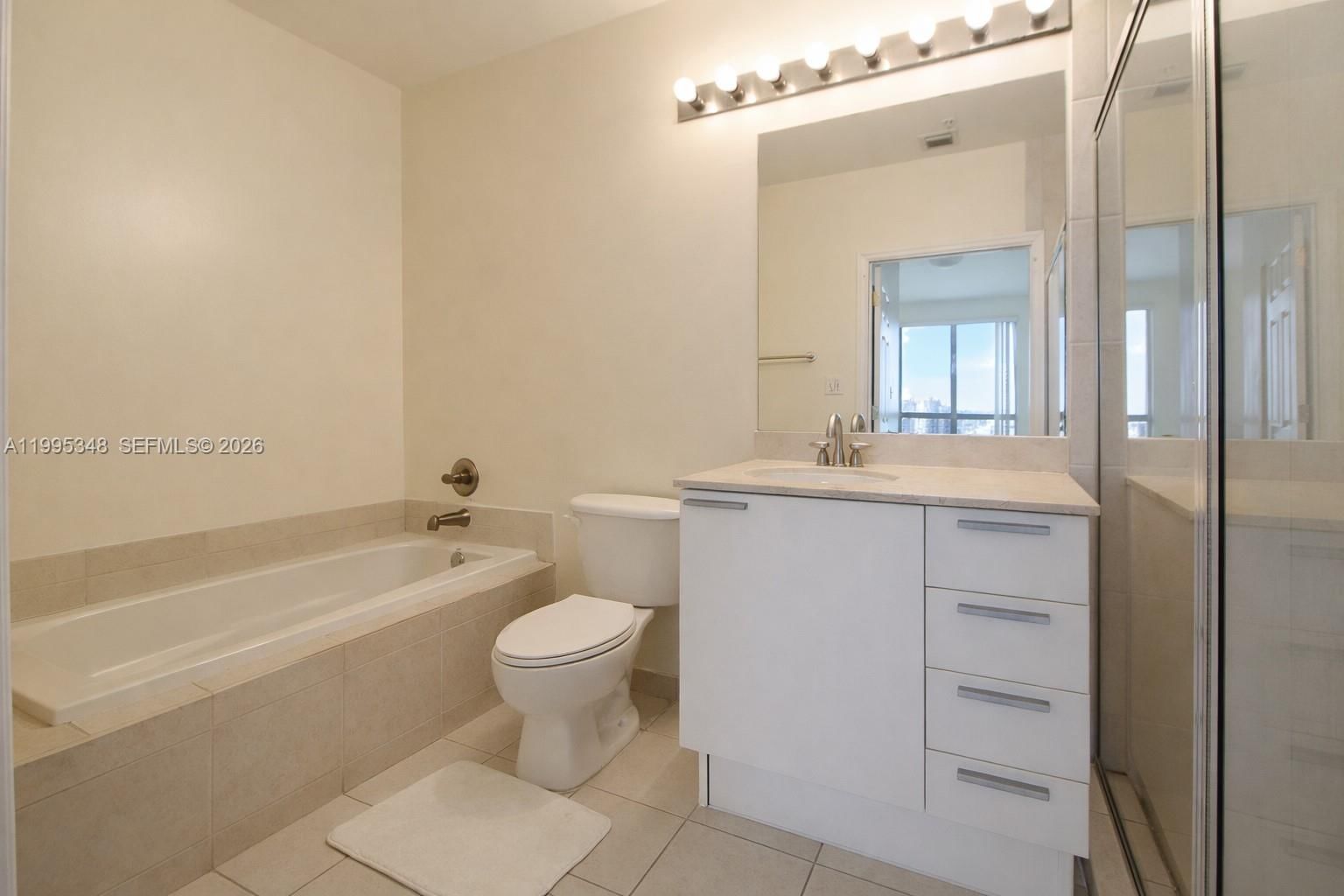 Real estate property located at 140 Dixie Hwy #1019, Broward, Hollywood Station Res Con, Hollywood, FL