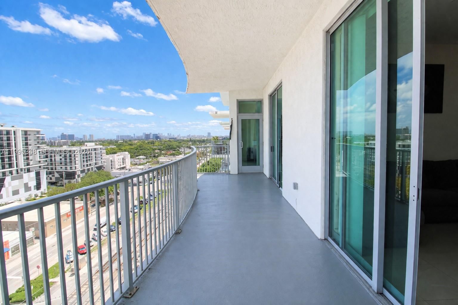 Real estate property located at 140 Dixie Hwy #1019, Broward, Hollywood Station Res Con, Hollywood, FL