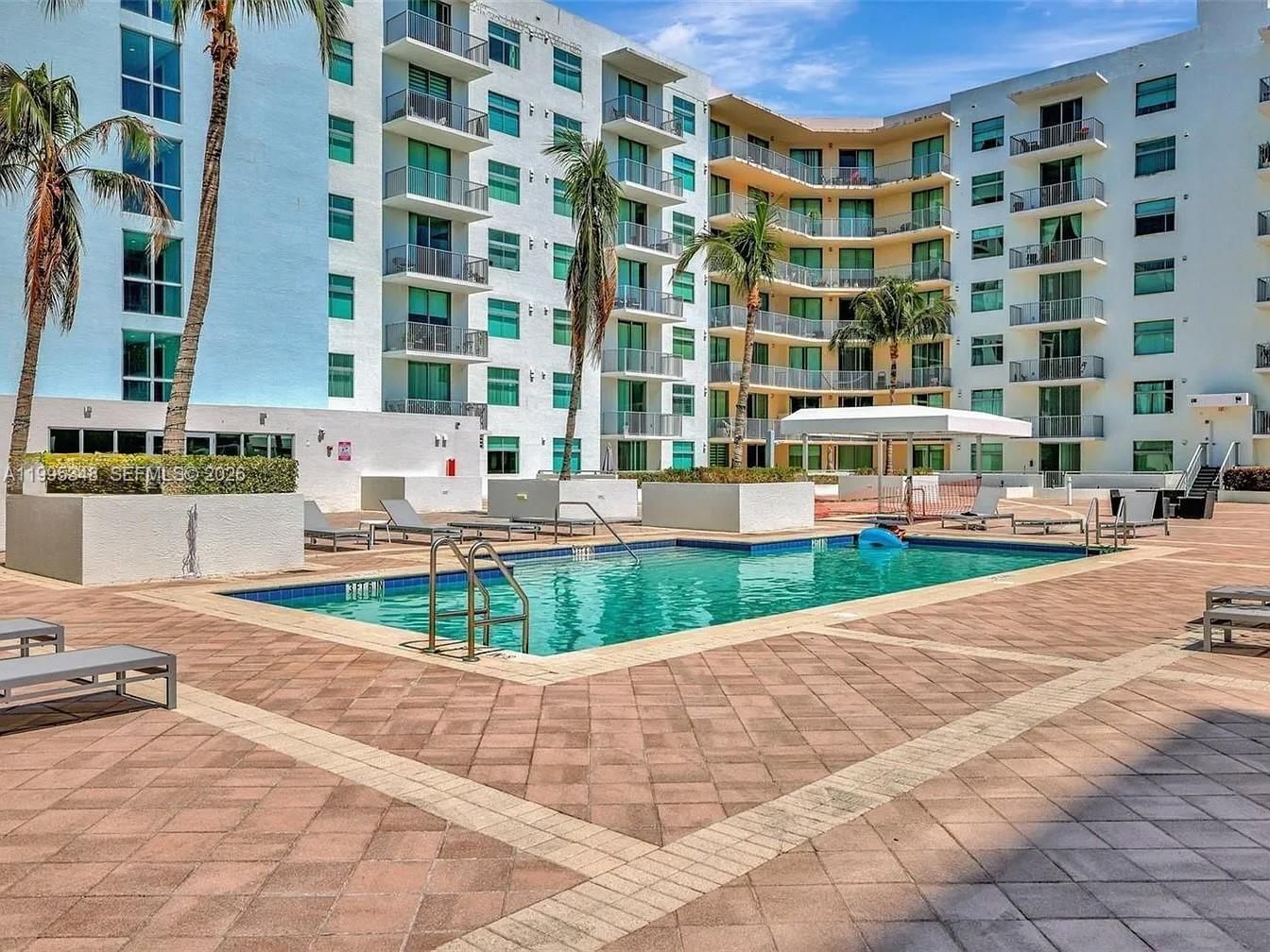 Real estate property located at 140 Dixie Hwy #1019, Broward, Hollywood Station Res Con, Hollywood, FL